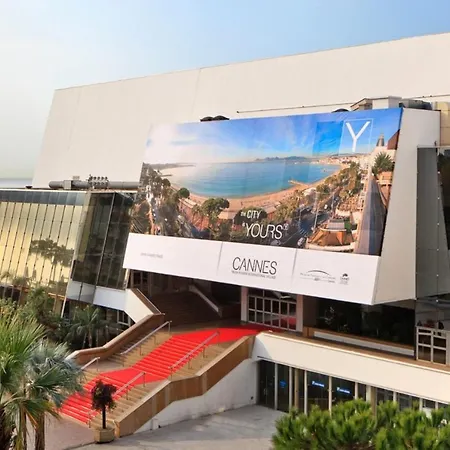 We ! Studio 2 Steps From The City Center Beachs And The Palais Cannes