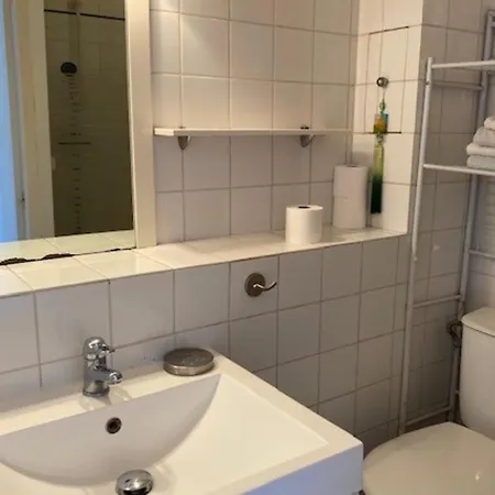 We ! Studio 2 Steps From The City Center Beachs And The Palais *