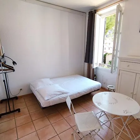 We ! Studio 2 Steps From The City Center Beachs And The Palais